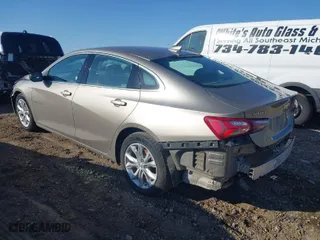 2022 Chevrolet Malibu LT with VIN 1G1ZD5ST7NF154833, listed as a IAAI auction lot 42063677 with 107,804 mi miles. Bid and sale history available at carsss.com. Image 3.