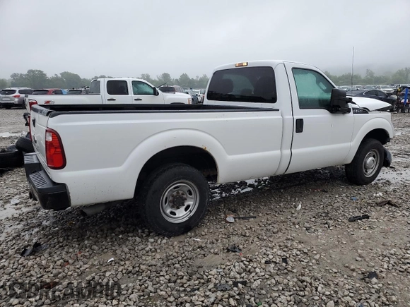 2016 Ford F-250 XL z VIN 1FTBF2A66GEB85013, wystawiony jako Copart lot #57483515 z przebiegiem 188 527 mil mil oraz Szkoda całkowita • Salvage title. Historia ofert i sprzedaży dostępna na DreamBid. Obrazek 3.