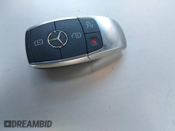 2025 Mercedes-Benz GLB 250 z VIN W1N4M4HB9SW392147, wystawiony jako IAAI lot #41326128 z przebiegiem 2053 mil mil oraz . Historia ofert i sprzedaży dostępna na DreamBid. Obrazek 11.