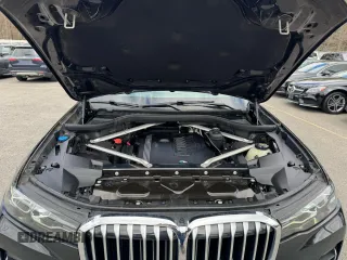 2020 BMW X7 xDrive40i with VIN 5UXCW2C08L9B71471, listed as a Copart auction lot 53714185 with 138,817 mi miles and Clean Title. Bid and sale history available at carsss.com. Image 8.
