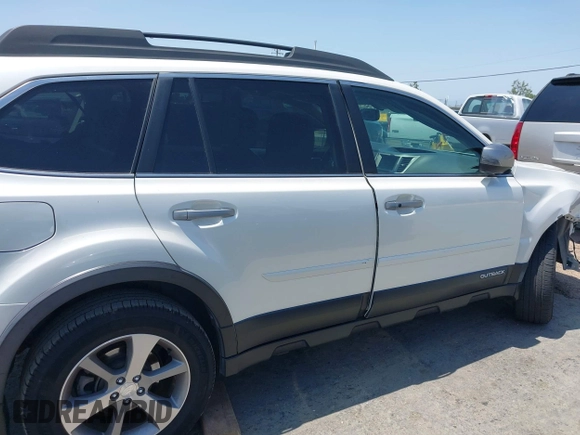2014 Subaru Outback Limited with VIN 4S4BRDPC3E2279215, listed as a IAAI auction lot 42422247 with 118,678 mi miles and . Bid and sale history available at DreamBid. Image 14.