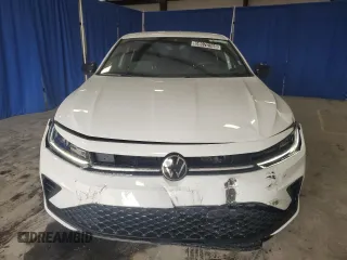 2025 Volkswagen Jetta Sport z VIN 3VWBX7BU5SM059183, wystawiony jako Copart lot #58970165 z przebiegiem 3 443 mil mil oraz Czysty tytuł • Clean title. Historia ofert i sprzedaży dostępna na DreamBid. Obrazek 5.