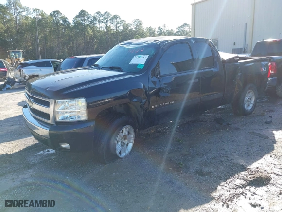 2007 Chevrolet Silverado 1500 LT w/1LT with VIN 2GCEK19J971628509, listed as a IAAI auction lot 41227422 with 303,725 mi miles. Bid and sale history available at carsss.com. Image 17.
