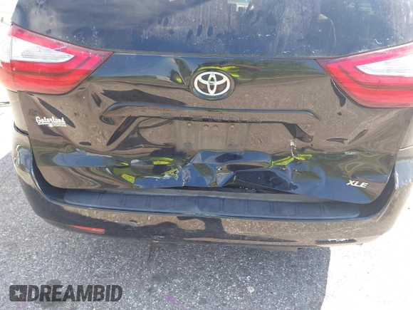 2015 Toyota Sienna XLE with VIN 5TDYK3DC9FS566344, listed as a IAAI auction lot 42049288 with 154,337 mi miles. Bid and sale history available at carsss.com. Image 6.