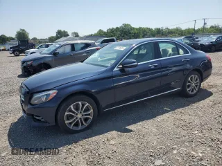 2015 Mercedes-Benz C 300 Luxury with VIN 55SWF4KB6FU028070, listed as a Copart auction lot 61746315 with 251,760 mi miles and Salvage title. Bid and sale history available at DreamBid. Image 1.