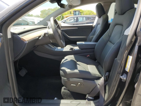 2024 Tesla Model Y Long Range with VIN 7SAYGDEE7RA307013, listed as a Copart auction lot 54767595 with 12,953 mi miles and Salvage Title. Bid and sale history available at DreamBid. Image 7.