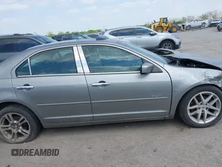 2008 Mercury Milan Premier with VIN 3MEHM081X8R666734, listed as a IAAI auction lot 42034075 with 141,434 mi miles and . Bid and sale history available at DreamBid. Image 14.