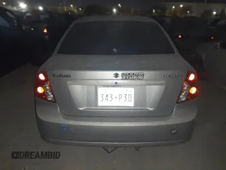 2006 Suzuki Forenza z VIN KL5JD56ZX6K391351, wystawiony jako Copart lot #69653694 z przebiegiem 119 389 mil mil oraz Szkody całkowita. Historia ofert i sprzedaży dostępna na DreamBid. Obrazek 6.