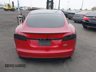 2023 Tesla Model S Plaid с VIN 5YJSA1E69PF510559, выставлен на аукционе IAAI как лот 42164885 с пробегом 28 200 миль миль и . История ставок и продаж доступна на DreamBid. Изображение 16.