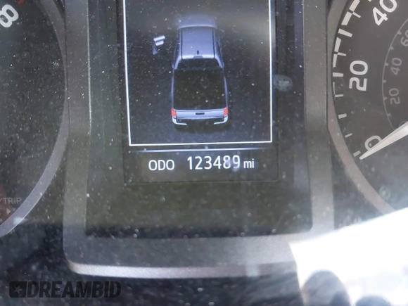 2020 Toyota Tacoma SR5 with VIN 3TMBZ5DN7LM026596, listed as a IAAI auction lot 40705410 with 123,489 mi miles and . Bid and sale history available at DreamBid. Image 16.