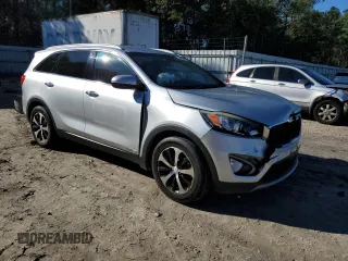 2017 Kia Sorento EX with VIN 5XYPHDA59HG304684, listed as a Copart auction lot 84553104 with 149,605 mi miles and Salvage Title. Bid and sale history available at DreamBid. Image 4.