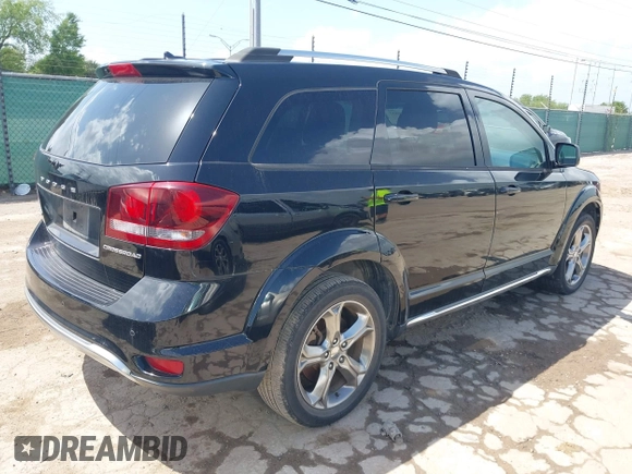 2016 Dodge Journey Crossroad z VIN 3C4PDCGB7GT170865, wystawiony jako IAAI lot #42556832 z przebiegiem 130 164 mil mil oraz . Historia ofert i sprzedaży dostępna na DreamBid. Obrazek 4.