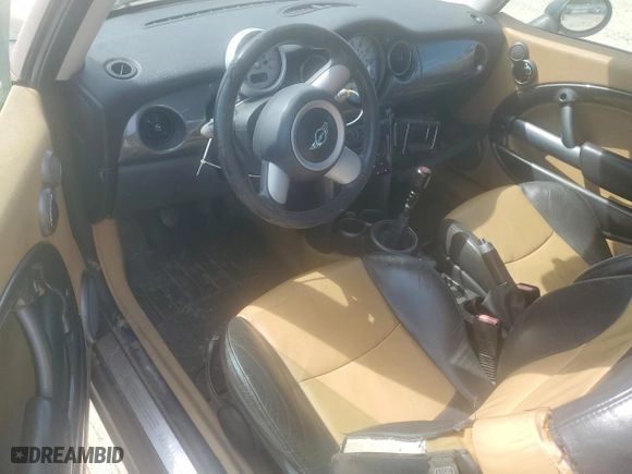 2005 MINI Cooper Hardtop with VIN WMWRC33415TC59441, listed as a Copart auction lot 54093295 with 138,327 mi miles and Clean Title. Bid and sale history available at carsss.com. Image 8.