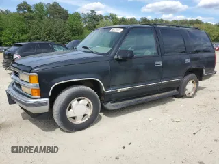 1996 Chevrolet Tahoe z VIN 1GNEK13R6TJ369886, wystawiony jako Copart lot #56123345 z przebiegiem 290 230 mil mil oraz Czysty tytuł • Clean title. Historia ofert i sprzedaży dostępna na DreamBid. Obrazek 1.