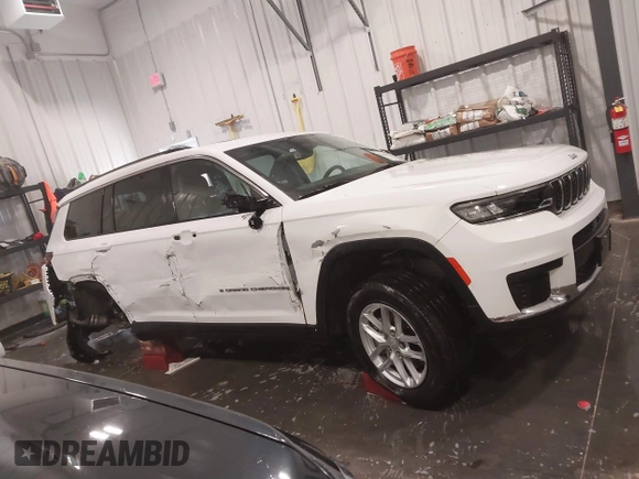 2023 Jeep Grand Cherokee Altitude with VIN 1C4RJKAGXP8842626, listed as a IAAI auction lot 41656013 with 41,085 mi miles and . Bid and sale history available at DreamBid. Image 14.
