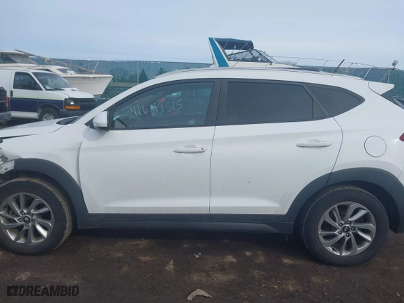 2016 Hyundai Tucson SE with VIN KM8J3CA49GU149522, listed as a IAAI auction lot 41649515 with 103,136 mi miles. Bid and sale history available at carsss.com. Image 14.