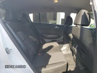 2018 Kia Sportage LX z VIN KNDPMCAC7J7448175, wystawiony jako Copart lot #59800765 z przebiegiem 138 825 mil mil oraz Czysty tytuł • Clean title. Historia ofert i sprzedaży dostępna na DreamBid. Obrazek 11.