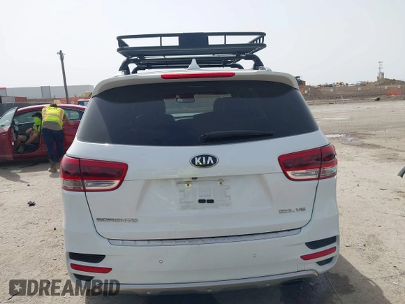 2017 Kia Sorento SX z VIN 5XYPK4A50HG275738, wystawiony jako IAAI lot #41748282 z przebiegiem Nie podano mil oraz . Historia ofert i sprzedaży dostępna na DreamBid. Obrazek 16.