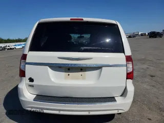 2011 Chrysler Town & Country Touring L z VIN 2A4RR8DG6BR702751, wystawiony jako Copart lot #58541045 z przebiegiem 170 144 mil mil oraz Szkoda całkowita • Salvage title. Historia ofert i sprzedaży dostępna na DreamBid. Obrazek 6.