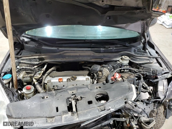 2010 Honda CR-V EX with VIN 3CZRE4H56AG701228, listed as a Copart auction lot 43070095 with 164,607 mi miles and Clean Title. Bid and sale history available at carsss.com. Image 12.