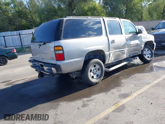 2004 GMC Yukon XL SLT with VIN 1GKFK16Z94R118702, listed as a IAAI auction lot 40214200 with 209,573 mi miles. Bid and sale history available at carsss.com. Image 4.