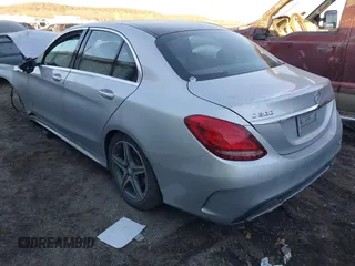 2015 Mercedes-Benz C-Class C 300 Luxury with VIN 55SWF4KB6FU005257, listed as a IAAI auction lot 41675298 with 126,263 mi miles. Bid and sale history available at carsss.com. Image 3.