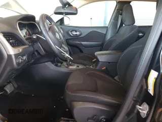 2016 Jeep Cherokee Latitude with VIN 1C4PJMCB6GW182438, listed as a Copart auction lot 47553745 with 106,160 mi miles and Salvage Title. Bid and sale history available at carsss.com. Image 7.