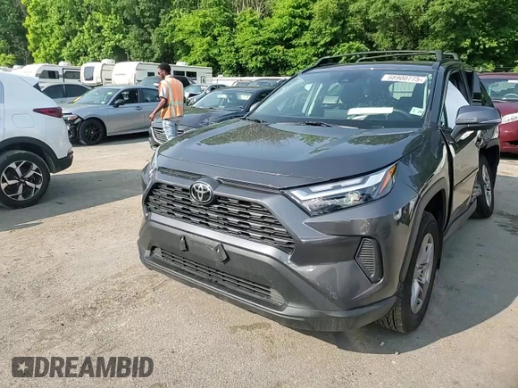 2024 Toyota RAV4 XLE with VIN 2T3P1RFV5RW410420, listed as a Copart auction lot 58900775 with 19,036 mi miles and Salvage title. Bid and sale history available at DreamBid. Image 14.