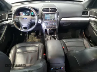 2017 Ford Explorer XLT с VIN 1FM5K8D83HGC75858, выставлен на аукционе Copart как лот 60370635 с пробегом 142 487 миль миль и На запчасти • Non repairable. История ставок и продаж доступна на DreamBid. Изображение 8.
