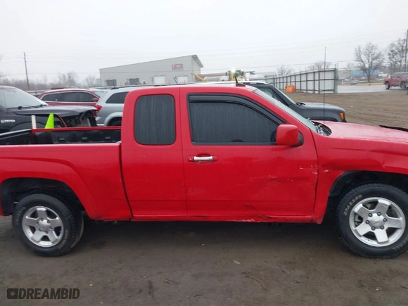2011 Chevrolet Colorado LT w/1LT with VIN 1GCESCF92B8135640, listed as a IAAI auction lot 41509744 with 105,409 mi miles. Bid and sale history available at carsss.com. Image 13.