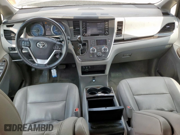2018 Toyota Sienna XLE Auto Access Seat with VIN 5TDYZ3DC3JS937714, listed as a Copart auction lot 57392425 with 212,231 mi miles and Salvage title. Bid and sale history available at DreamBid. Image 8.