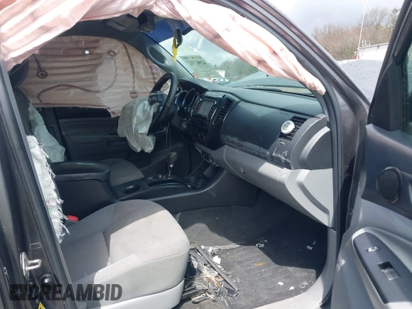 2015 Toyota Tacoma с VIN 5TFUX4EN8FX033949, выставлен на аукционе IAAI как лот 41961912 с пробегом 188 527 миль миль и . История ставок и продаж доступна на DreamBid. Изображение 5.