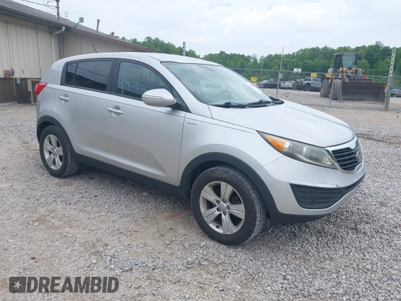 2013 Kia Sportage LX z VIN KNDPBCA20D7419196, wystawiony jako IAAI lot #42209189 z przebiegiem 146 591 mil mil oraz . Historia ofert i sprzedaży dostępna na DreamBid. Obrazek 1.