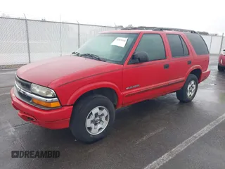 2002 Chevrolet Blazer LS с VIN 1GNDT13W02K196227, выставлен на аукционе IAAI как лот 40855163 с пробегом 159 544 миль миль и . История ставок и продаж доступна на DreamBid. Изображение 2.