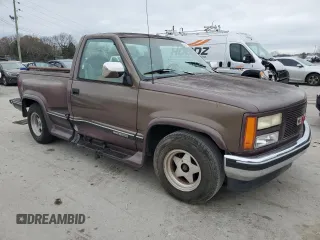 1993 GMC Sierra 1500 with VIN 1GDDC14Z6PZ526240, listed as a Copart auction lot 81913724 with 303,163 mi miles and Salvage Title. Bid and sale history available at DreamBid. Image 4.