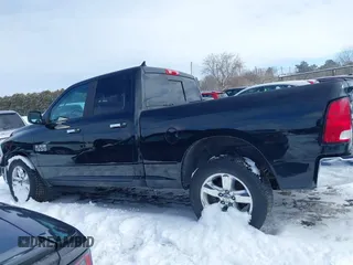 2015 Ram 1500 Outdoorsman z VIN 1C6RR7GGXFS606208, wystawiony jako IAAI lot #41660434 z przebiegiem 135 087 mil mil oraz . Historia ofert i sprzedaży dostępna na DreamBid. Obrazek 14.