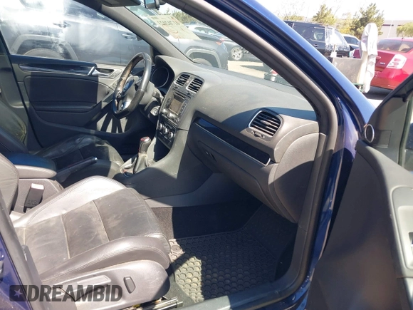 2011 Volkswagen GTI w/Sunroof & Navi PZEV z VIN WVWGD7AJ9BW104487, wystawiony jako IAAI lot #41702023 z przebiegiem 127 706 mil mil oraz . Historia ofert i sprzedaży dostępna na DreamBid. Obrazek 5.
