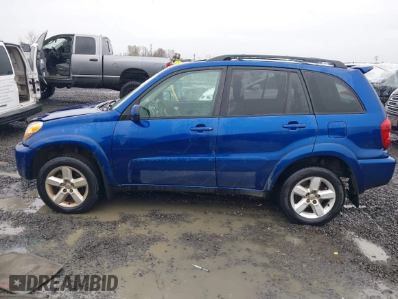 2005 Toyota RAV4 with VIN JTEHD20V656038833, listed as a IAAI auction lot 41861809 with 291,247 mi miles. Bid and sale history available at carsss.com. Image 14.