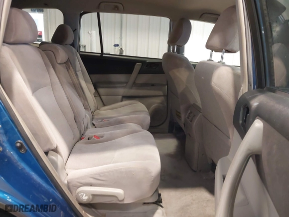 2008 Toyota Highlander with VIN JTEES41A382029633, listed as a IAAI auction lot 41735660 with 224,450 mi miles. Bid and sale history available at carsss.com. Image 8.