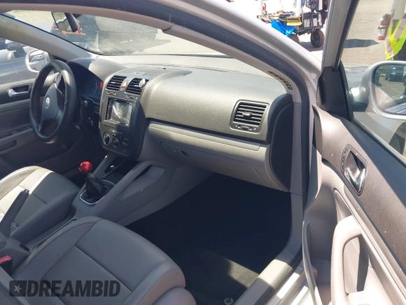 2007 Volkswagen Jetta 2.5 with VIN 3VWRF71K27M000620, listed as a IAAI auction lot 42458102 with 147,996 mi miles and . Bid and sale history available at DreamBid. Image 5.