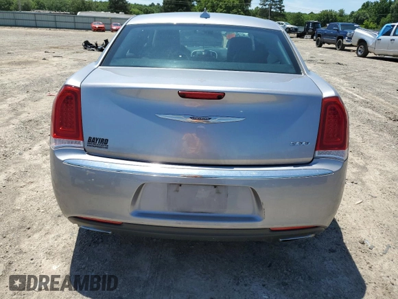 2016 Chrysler 300 Limited z VIN 2C3CCAAG0GH207942, wystawiony jako Copart lot #57915885 z przebiegiem 96 150 mil mil oraz Szkoda całkowita • Salvage title. Historia ofert i sprzedaży dostępna na DreamBid. Obrazek 6.
