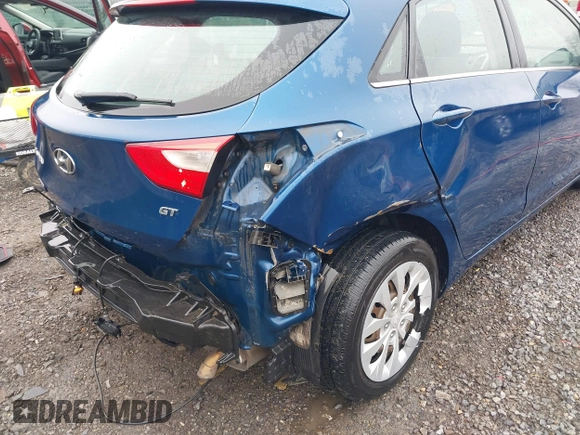 2016 Hyundai Elantra GT with VIN KMHD35LH4GU303420, listed as a IAAI auction lot 41777060 with 109,107 mi miles. Bid and sale history available at carsss.com. Image 6.