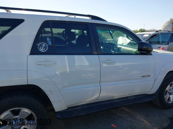 2004 Toyota 4Runner SR5 with VIN JTEBU14R340037122, listed as a IAAI auction lot 42206233 with 177,090 mi miles and . Bid and sale history available at DreamBid. Image 13.
