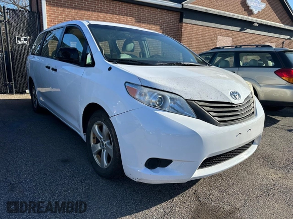 2014 Toyota Sienna L with VIN 5TDZK3DC7ES448022, listed as a Copart auction lot 52548605 with 202,484 mi miles and Clean Title. Bid and sale history available at carsss.com. Image 1.