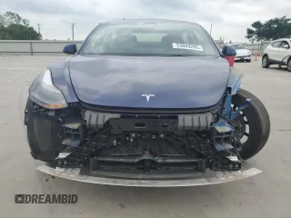 2023 Tesla Model 3 z VIN 5YJ3E1EA1PF386106, wystawiony jako Copart lot #53669285 z przebiegiem 20 579 mil mil oraz Szkoda całkowita • Salvage title. Historia ofert i sprzedaży dostępna na DreamBid. Obrazek 5.
