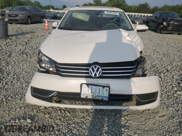 2012 Volkswagen Passat SE z VIN 1VWBP7A35CC084970, wystawiony jako Copart lot #54491265 z przebiegiem 75 497 mil mil oraz Szkoda całkowita • Salvage title. Historia ofert i sprzedaży dostępna na DreamBid. Obrazek 5.