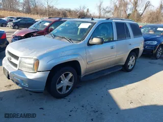 2008 Chevrolet TrailBlazer LT w/1LT with VIN 1GNDS13S782243312, listed as a IAAI auction lot 41426361 with 205,423 mi miles. Bid and sale history available at carsss.com. Image 2.