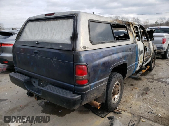 1998 Dodge 2500 z VIN 1B7KC23W1WJ160340, wystawiony jako Copart lot #88930925 z przebiegiem Nie podano mil oraz Szkoda całkowita • Salvage title. Historia ofert i sprzedaży dostępna na DreamBid. Obrazek 3.