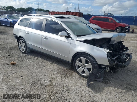 2009 Volkswagen Passat Komfort with VIN WVWXK73C09E140427, listed as a Copart auction lot 60374115 with 113,923 mi miles and Salvage title. Bid and sale history available at DreamBid. Image 4.
