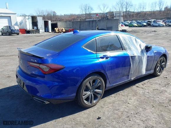 2022 Acura TLX w/A-Spec Package with VIN 19UUB5F54NA005992, listed as a IAAI auction lot 41709228 with 22,134 mi miles. Bid and sale history available at carsss.com. Image 4.